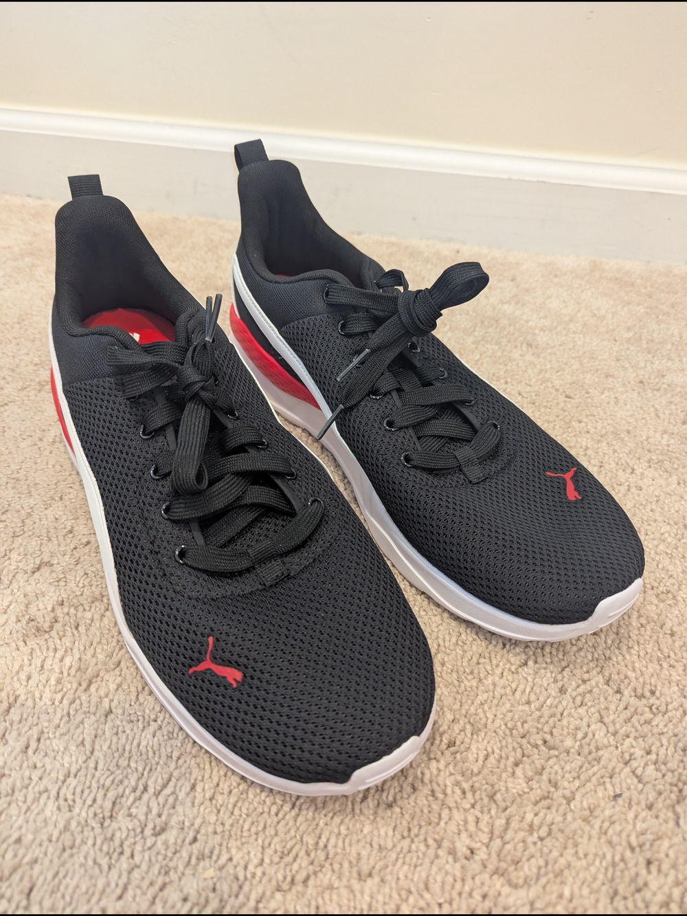 Puma Men's Black and Red Size 10